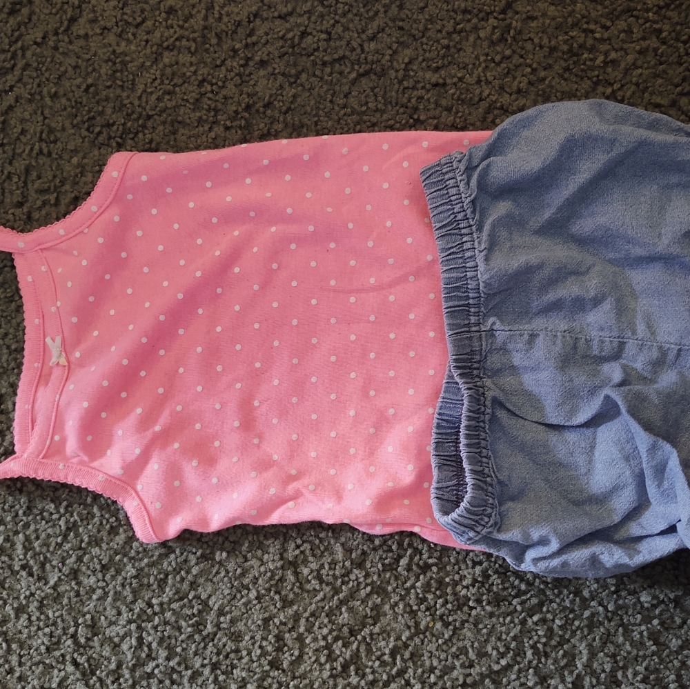 Carter's outfit